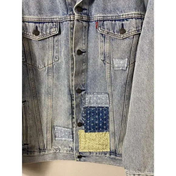 NWT LEVI'S JEAN JACKET MENS PREMIUM TRUCKER DISTRESSED PATCHWORK DENIM BLUE